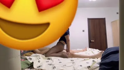 C奶抽搐喷水人妻第三视角加全景 极品C杯人妻被猛干到抽搐喷水失禁