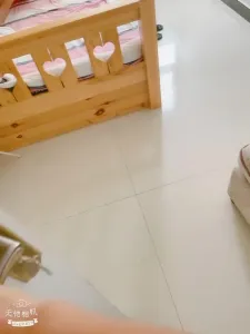阿姨调戏游戏少年 正在打游戏就被阿姨骑上去狂操高潮