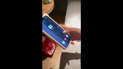 嫩穴出水的双马尾JK 接男友电话被猛操 高潮声音都压不住