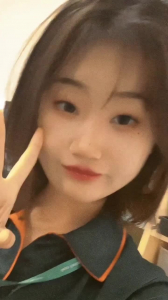 清纯女友白天认真工作,晚上被我和兄弟3P干到彻底失控