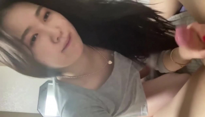 初恋多年后重逢!她还是这么嫩,被干到高潮直喊受不了
